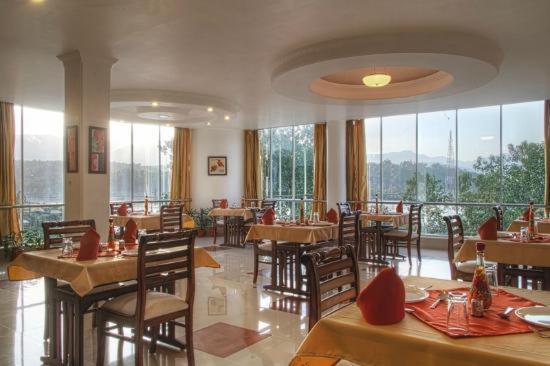 Polo Regency Hotel Sundarnagar Exterior foto